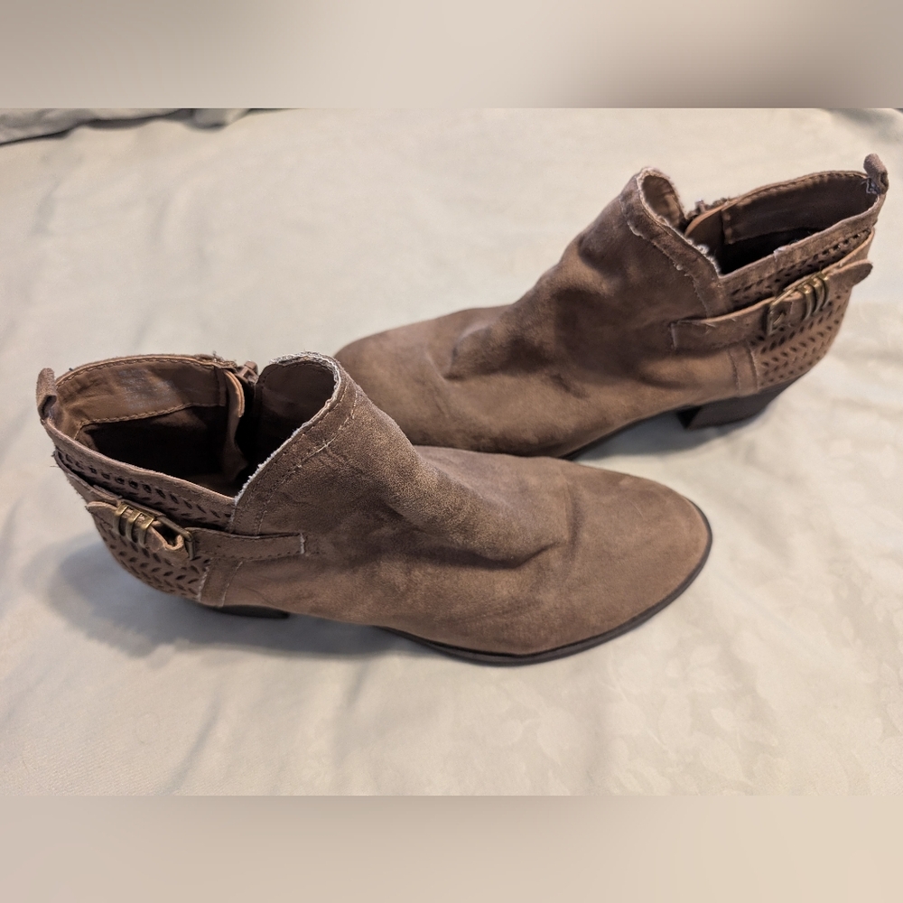 🤎 Me Too Tan Ankle Boots Womens Size 7
